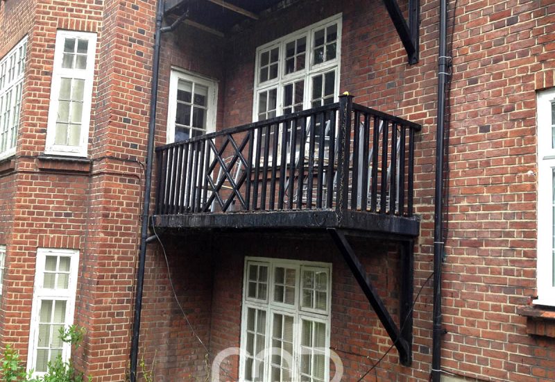 Standard Balconies Fabrication in London