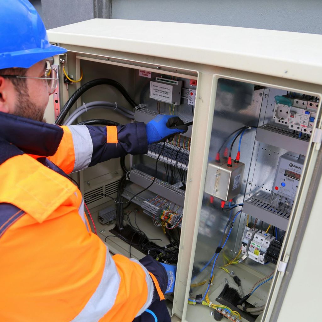 Complex Fusebox Replacement in London