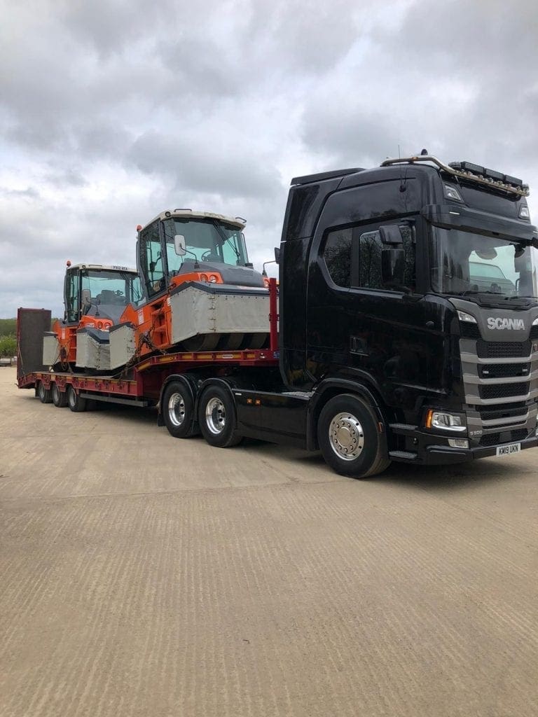 What is Heavy Equipment Transport in London
