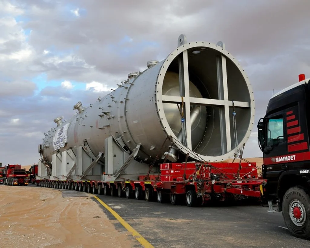 Safe Heavy Equipment Transport in London